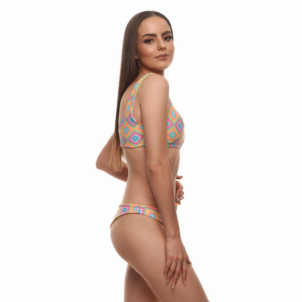 Top rombos colores naranja y Limón neón